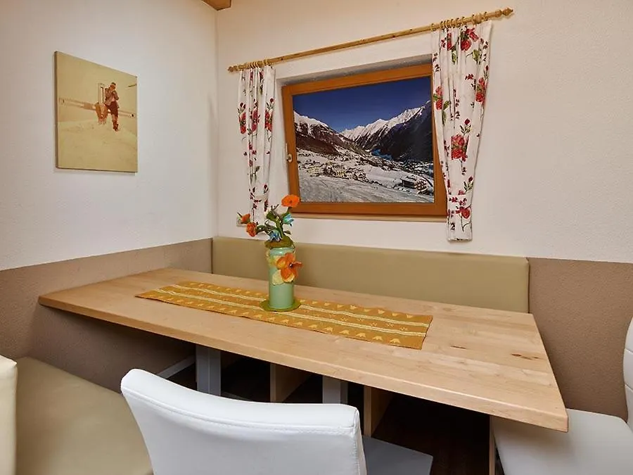 Vendégház Haus Gritsch Hotel Sölden